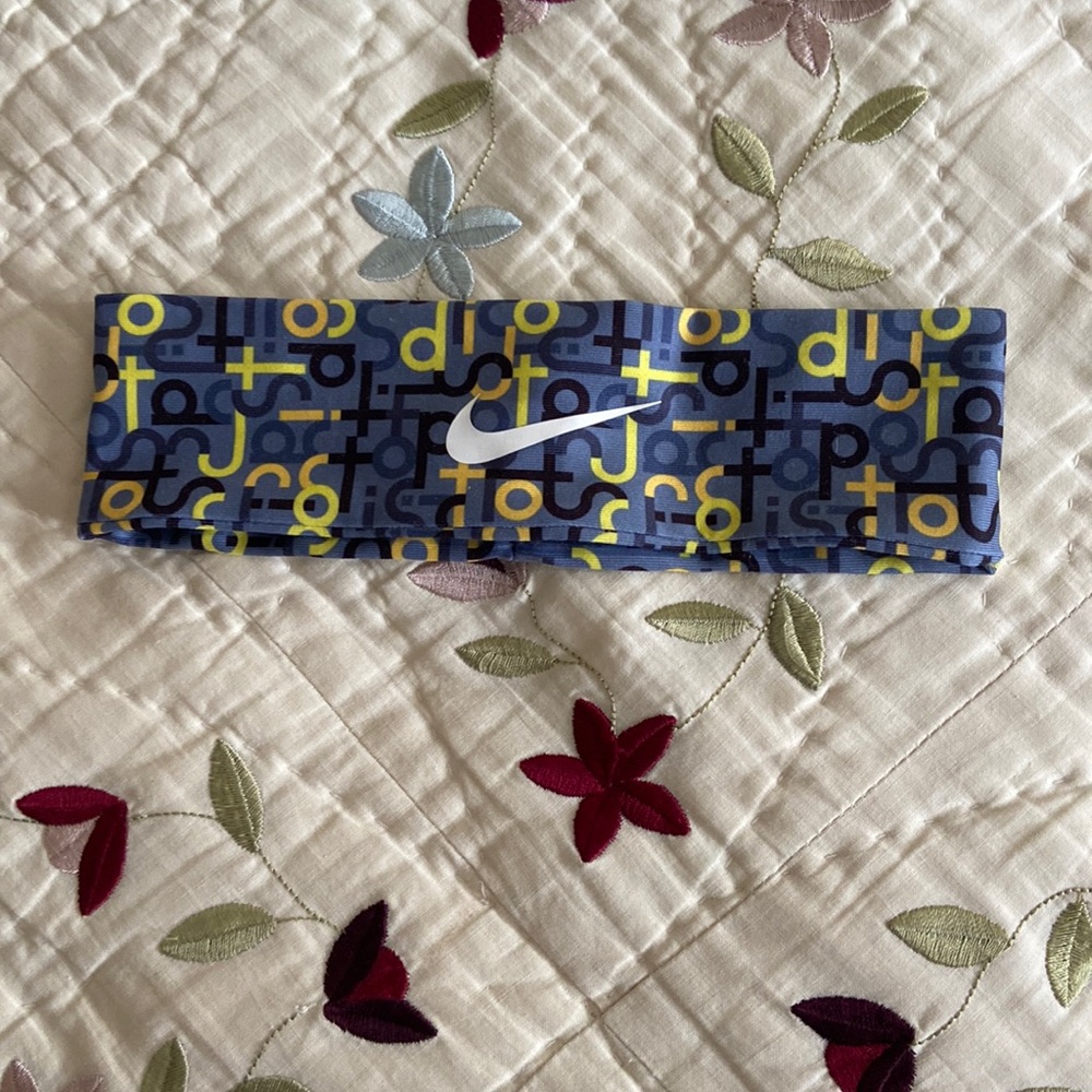Girls Nike headband